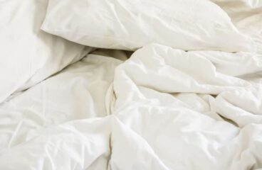 How To Prevent Your Linen Sheets From Turning Yellow?